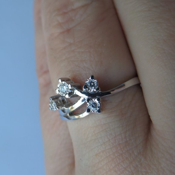 Genuine Diamonds In 14K White Gold Ring. Size 6.75 - Picture 10 of 15